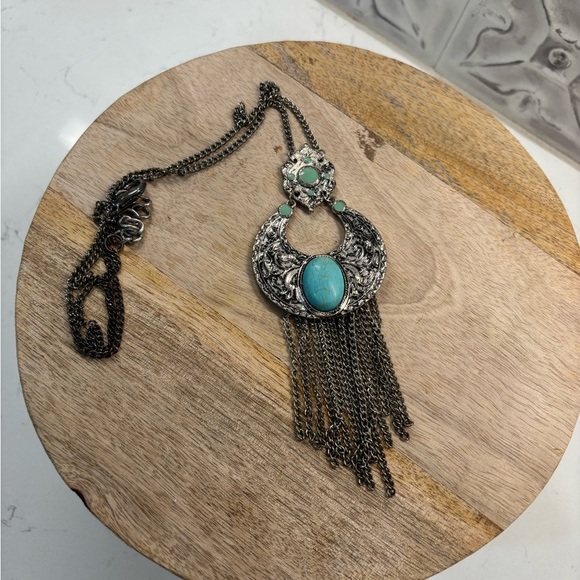 Fashion Jewelry Jewelry - Silver and Turquoise Pendant Necklace